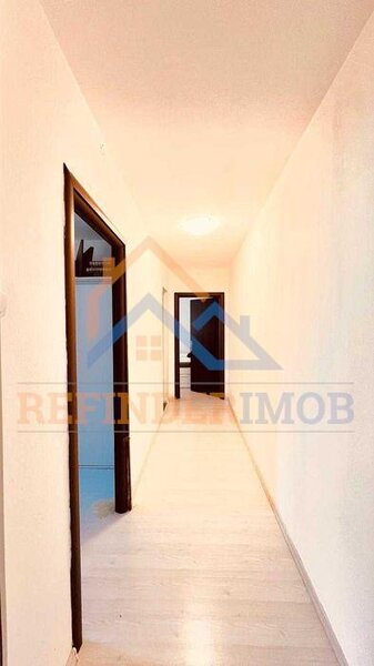 Constantin Brancoveanu, apartament 3 camere stradal