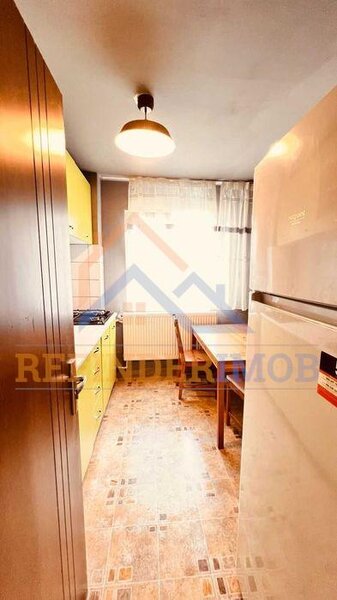 Constantin Brancoveanu, apartament 3 camere stradal